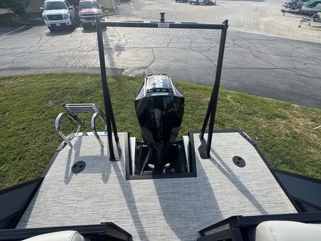 Slide: The Image of Viaggio By Misty Harbor V22U Tri-Toon 2026 - 14