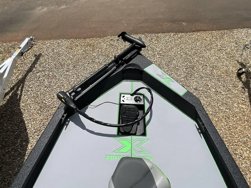 Slide: The Image of Xpress Hyper-Lift Bass Series H20 2026 - 6