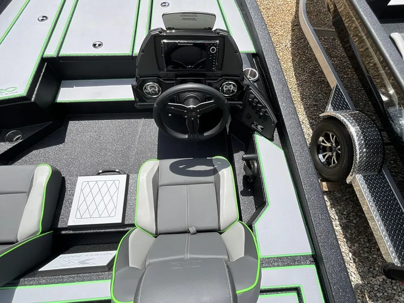 Slide: The Image of Xpress Hyper-Lift Bass Series H20 2026 - 7