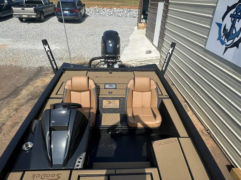 Slide: The Image of Xpress H20C Crappie 2026 - 15