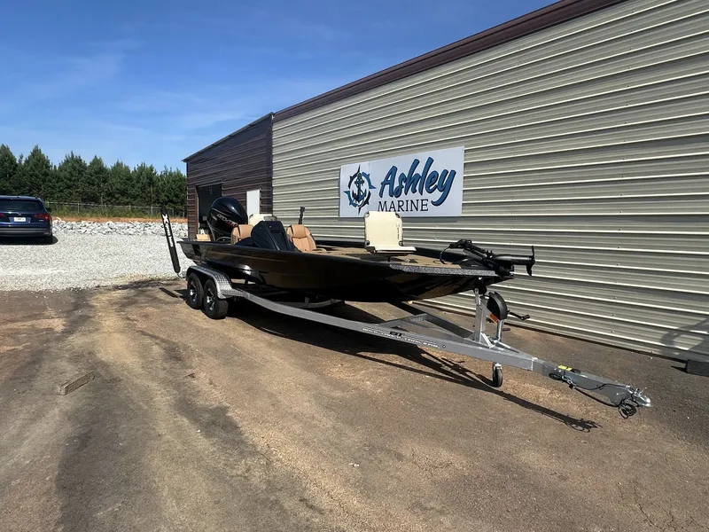 Slide: The Image of Xpress H20C Crappie 2026 - 2