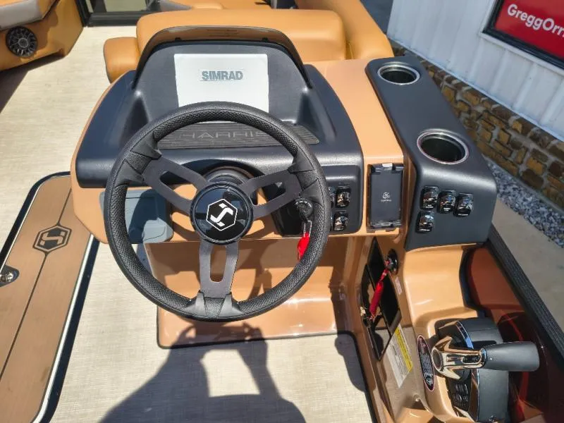 Slide: The Image of Harris CRUISER 230 SLDH 2027 - 10
