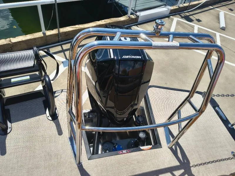 Slide: The Image of Harris CRUISER 230 SLDH 2027 - 18