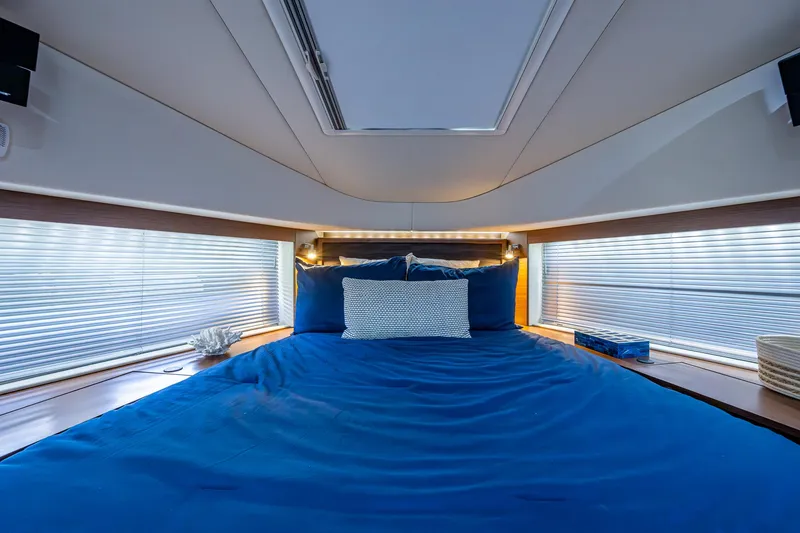 Slide: The Image of Sea Ray Sundancer 540 2012 - 57