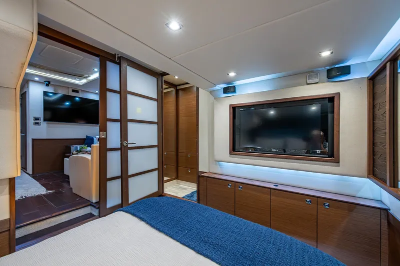 Slide: The Image of Sea Ray Sundancer 540 2012 - 69