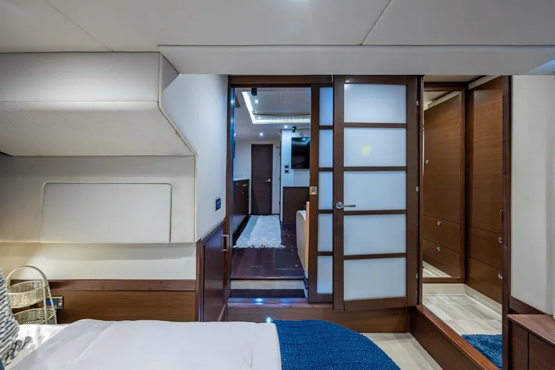 Slide: The Image of Sea Ray Sundancer 540 2012 - 70