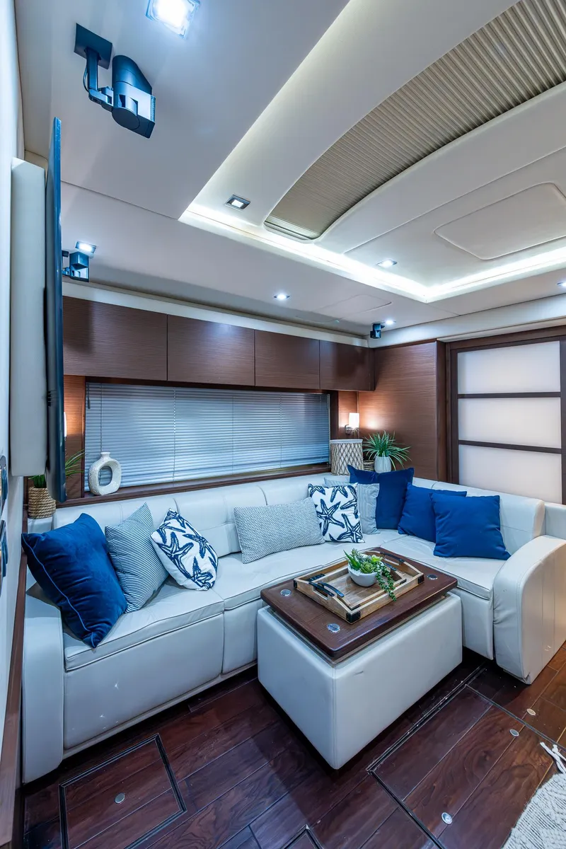 Slide: The Image of Sea Ray Sundancer 540 2012 - 95