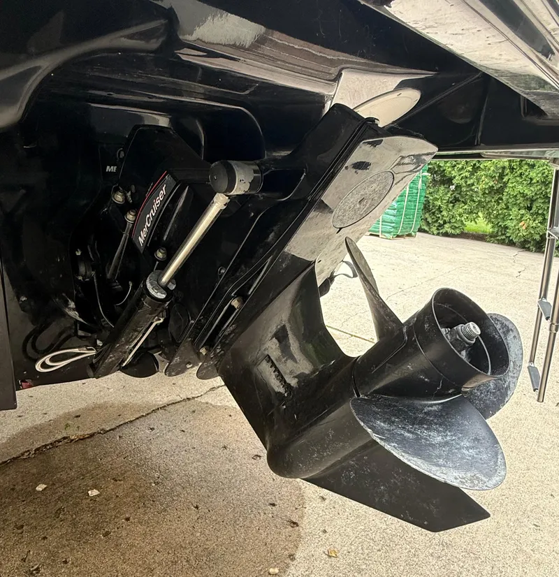 Slide: The Image of 2018 Bayliner VR6 Bowrider I/O boat engine and propeller detail. - 17