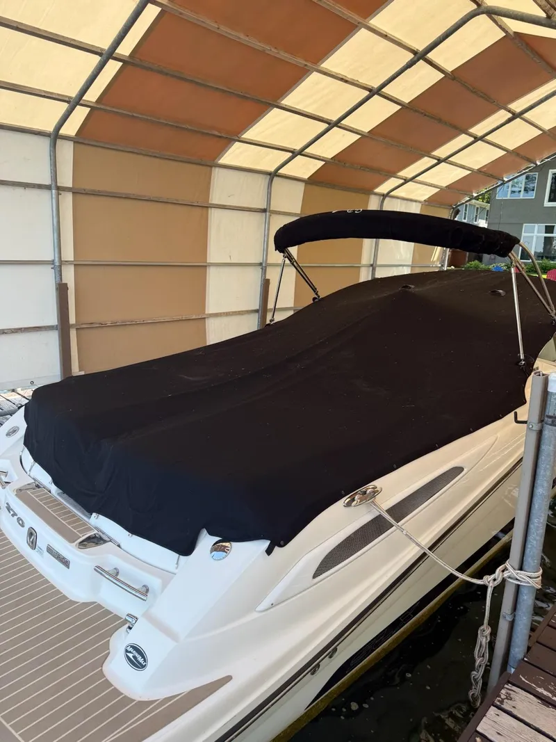 Slide: The Image of Sea Ray 270 SLX 2012 - 28