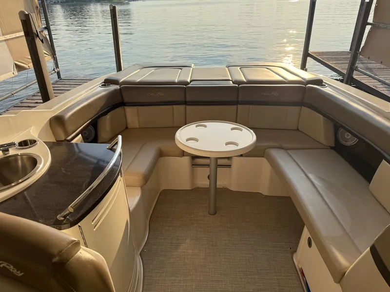 Slide: The Image of Sea Ray 270 SLX 2012 - 7