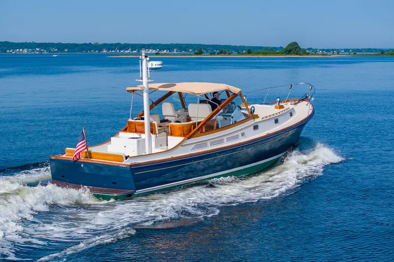 Slide: The Image of TARA JEANNE, 2000 Morris Wolf Class 44 - 3