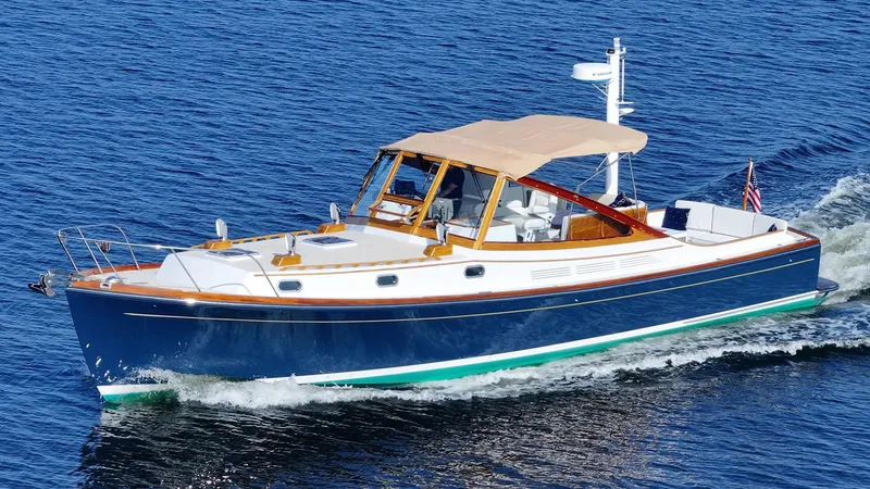 Slide: The Image of TARA JEANNE, 2000 Morris Wolf Class 44 - 9