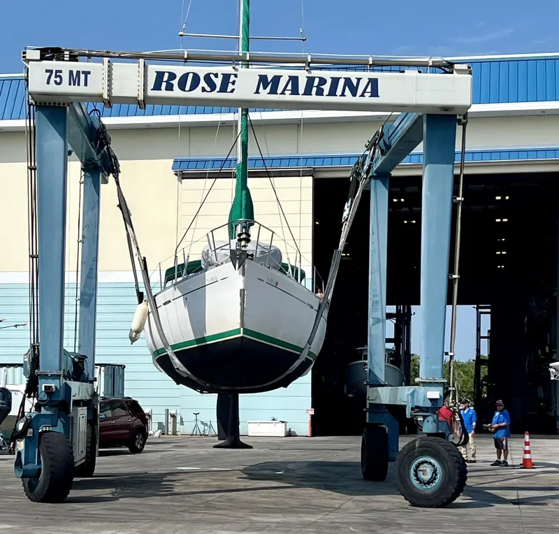 Slide: The Image of Beneteau First 42s7 sailboat, 1995 model, lifted at Rose Marina. - 28