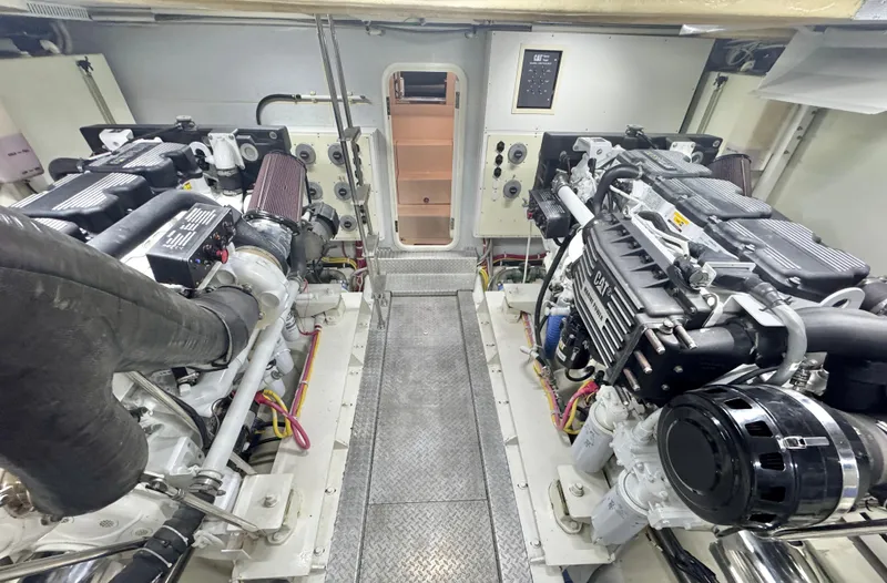 Slide: The Image of Marquis 65 2006 - 74