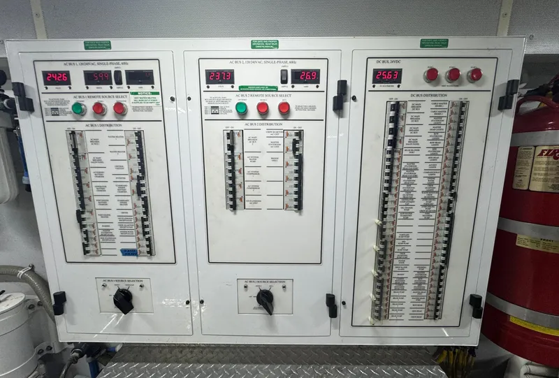 Slide: The Image of Marquis 65 2006 - 88