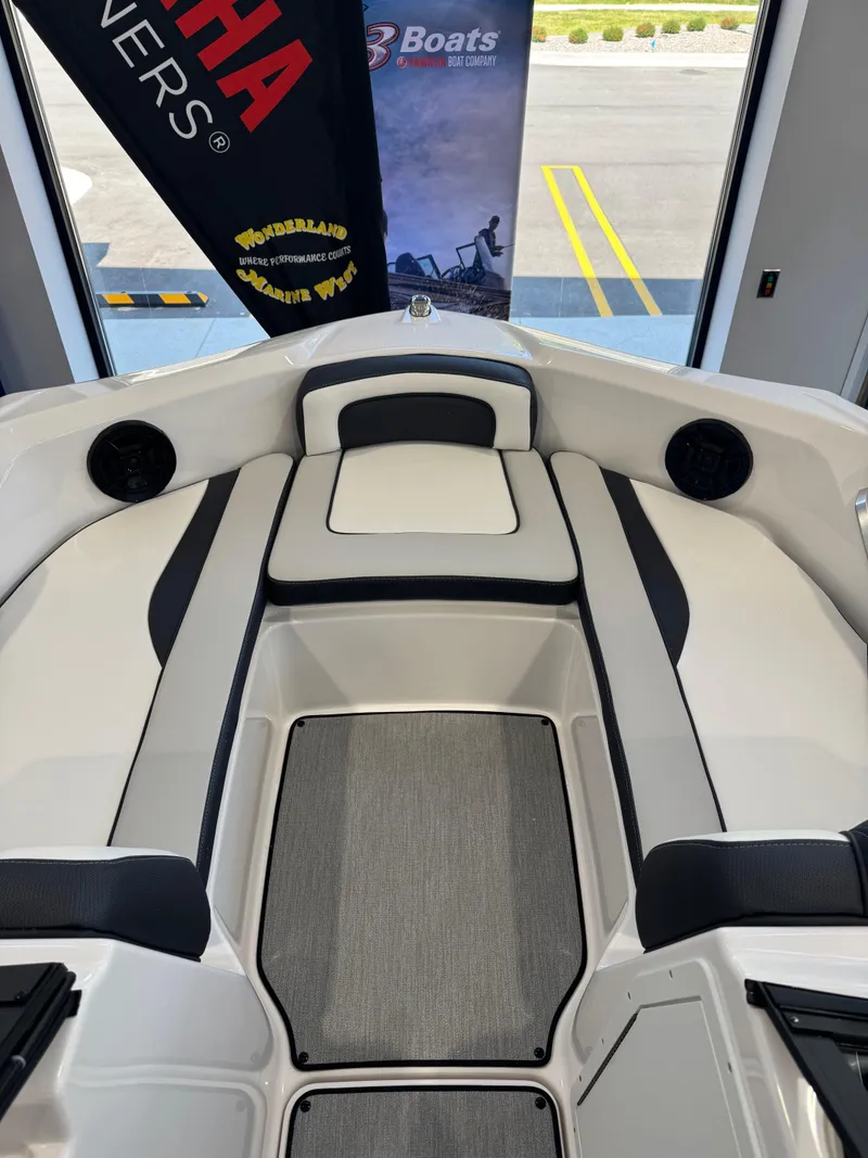Slide: The Image of 2025 Yamaha Boats AR195 interior with sleek seating and modern design. - 10