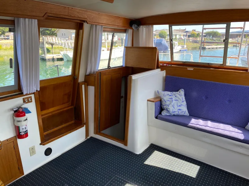 Slide: The Image of Salon - 38