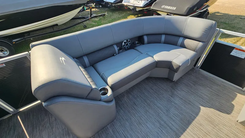 Slide: The Image of Luxurious seating on 2020 Bennington SX 23 Premium Swingback pontoon boat. - 15