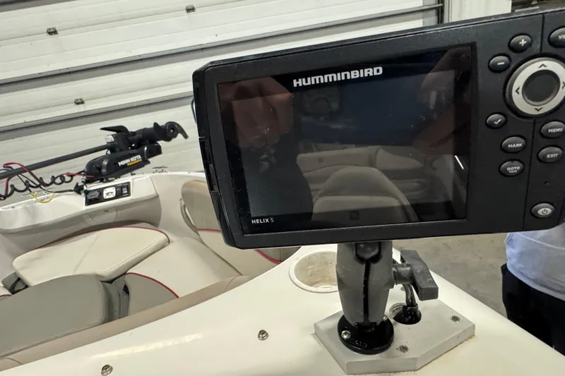 Slide: The Image of Humminbird Helix 5 fish finder on 2000 Four Winns 180 Horizon boat. - 15