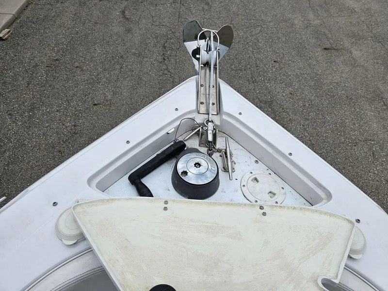 Slide: The Image of Bow of 2006 Four Winns 290 Horizon boat with anchor and winch system. - 15