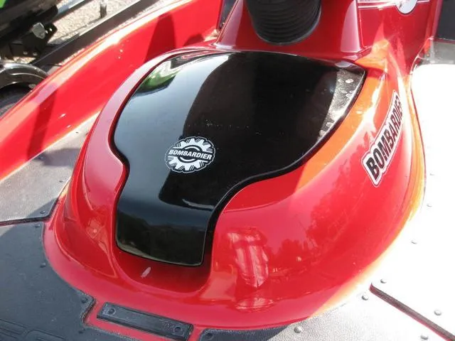 Slide: The Image of Sea-Doo XP DI 2004 - 13