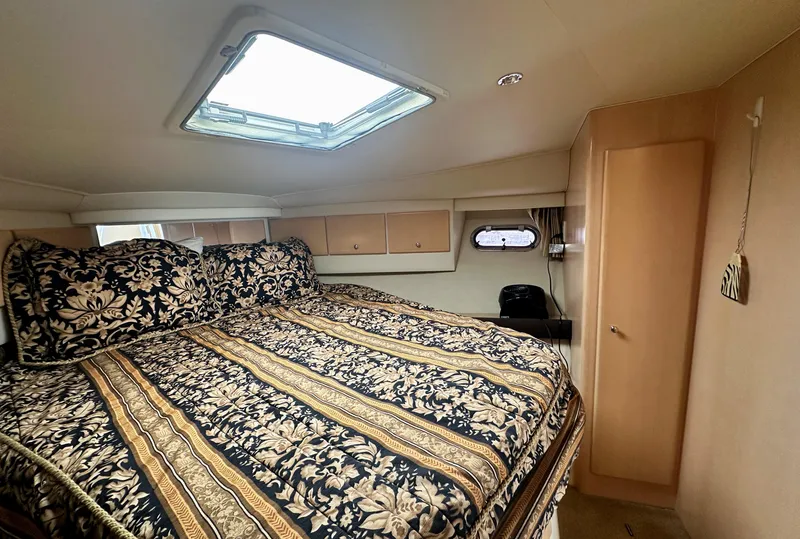 Slide: The Image of Carver 374 Voyager 2000 - 56