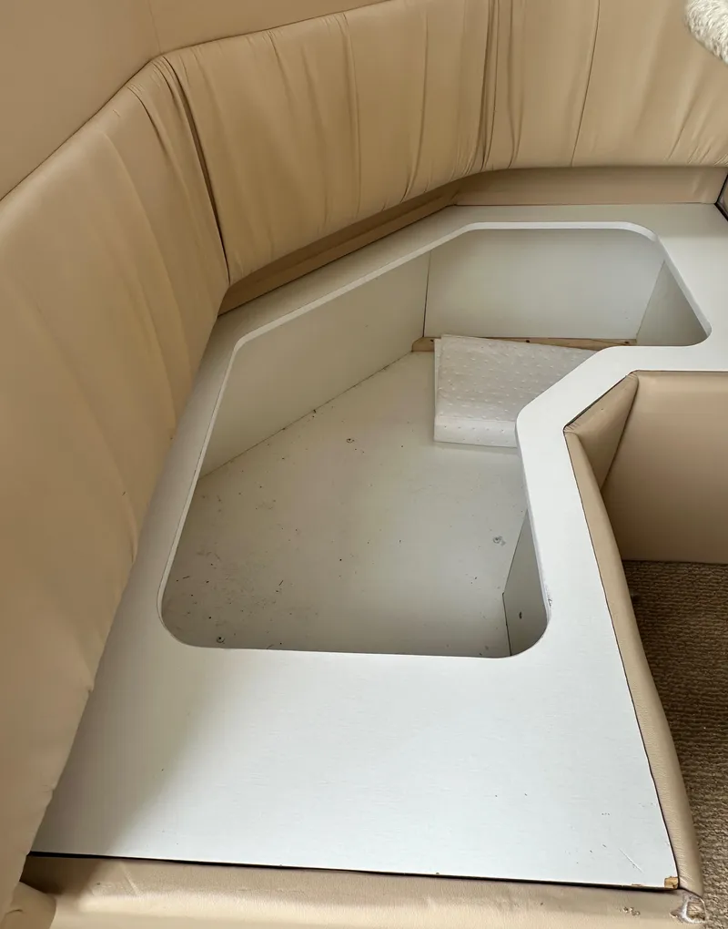 Slide: The Image of Interior seating area of a 2000 Carver 374 Voyager boat. - 36