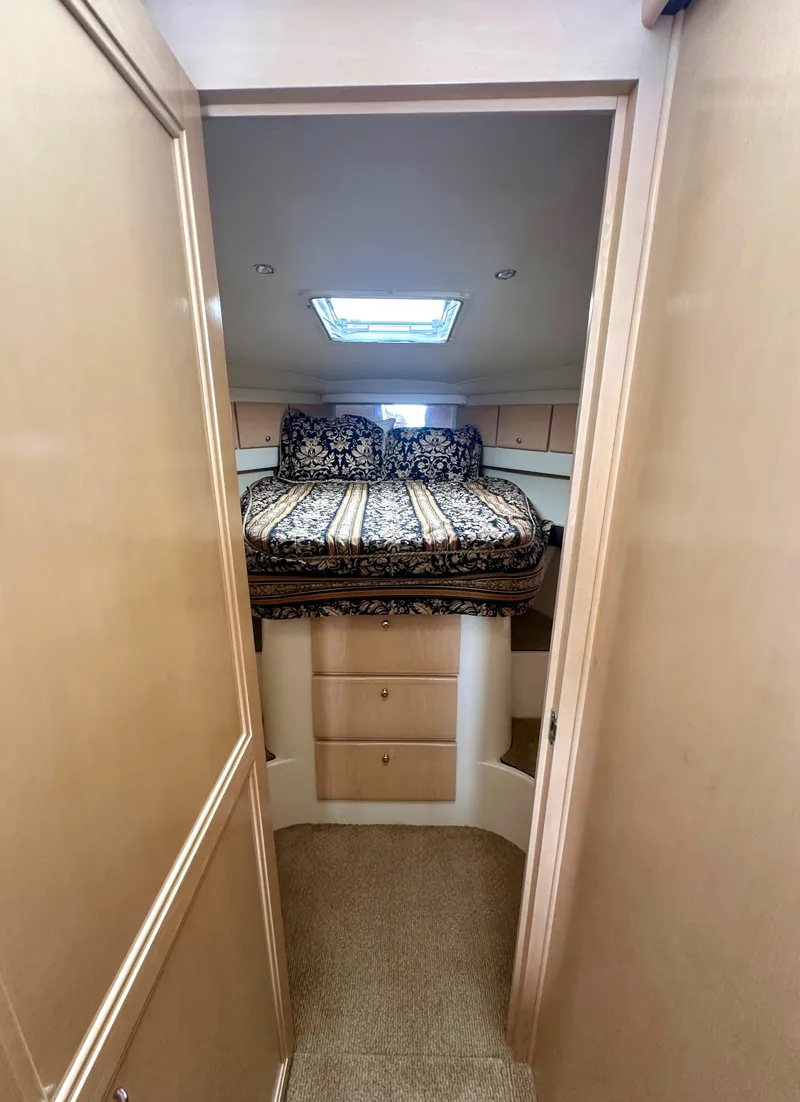 Slide: The Image of Carver Yachts 374 Voyager 2000 - 52