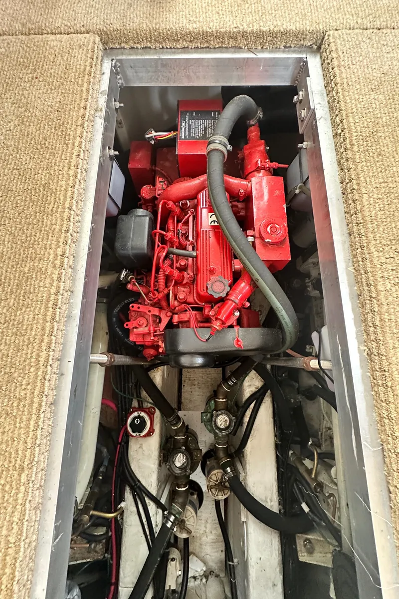 Slide: The Image of Carver Yachts 374 Voyager 2000 - 62