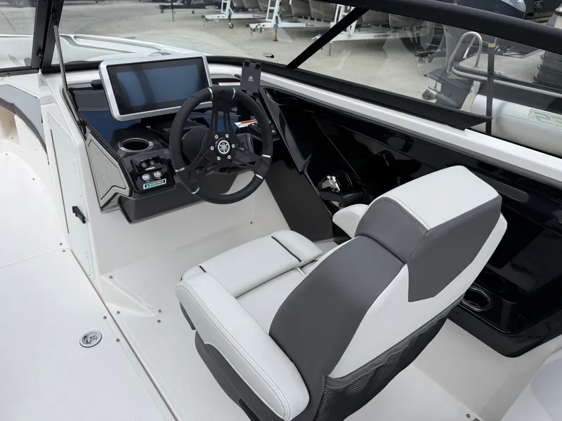 Slide: The Image of Yamaha 252 XE w/ Twin 1.8L Yamahas! 2025 - 11