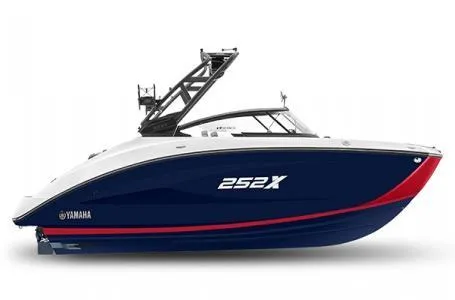 Slide: The Image of Yamaha 252 XE w/ Twin 1.8L Yamahas! 2025 - 5