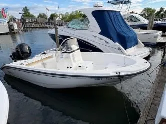The Image of Boston Whaler Dauntless 2002 - 0
