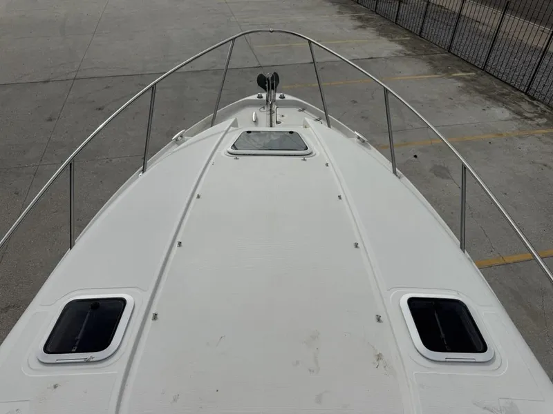 Slide: The Image of Regal Commodore 2765 2001 - 17