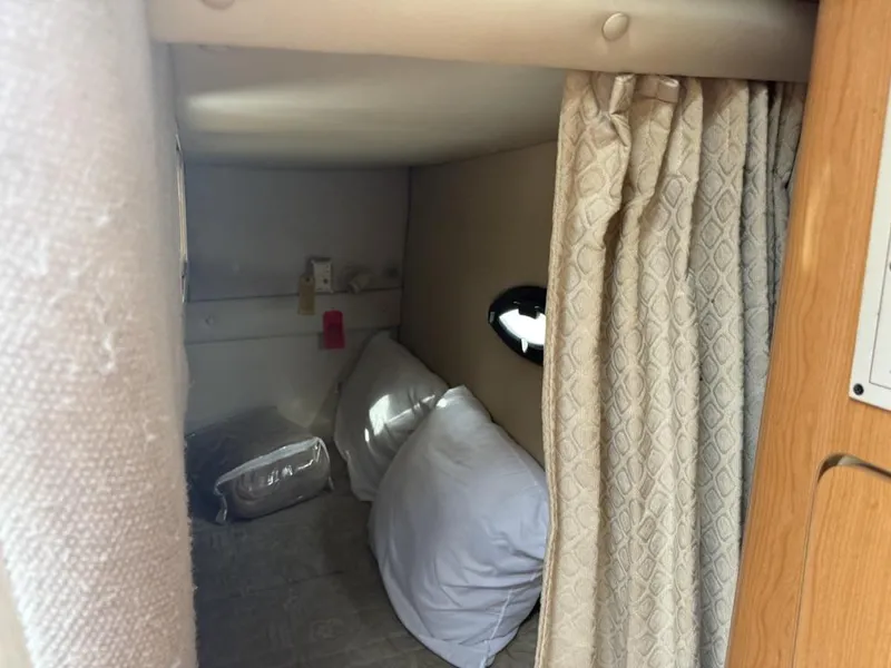 Slide: The Image of Regal Commodore 2765 2001 - 8