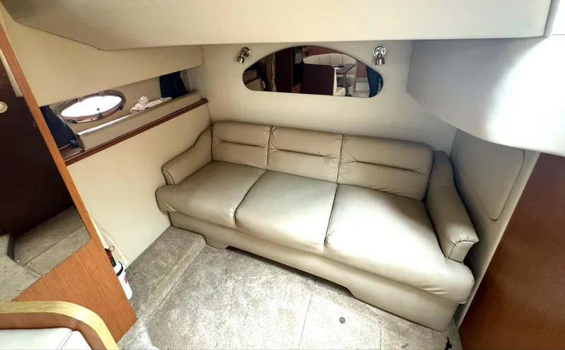 Slide: The Image of Cruisers 320 Express 2004 - 16