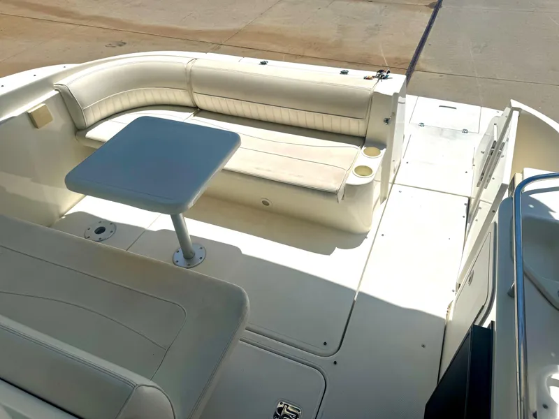 Slide: The Image of Cruisers Yachts 320 Express 2004 - 4