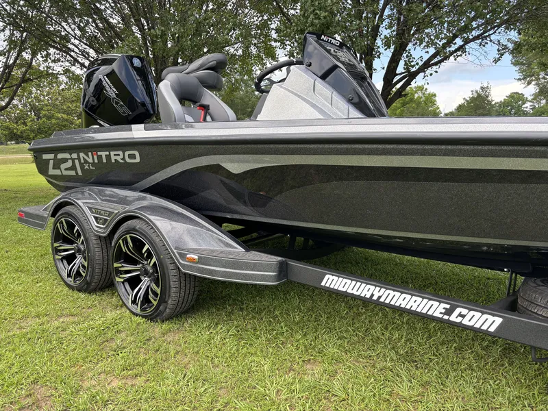 Slide: The Image of Nitro Z Series Z21 XL Pro 2025 - 10