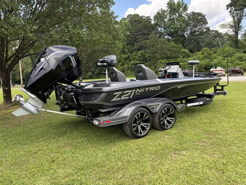 Slide: The Image of Nitro Z Series Z21 XL Pro 2025 - 3