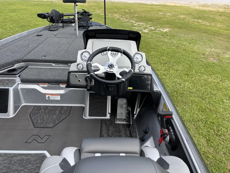 Slide: The Image of Nitro Z Series Z21 XL Pro 2025 - 7