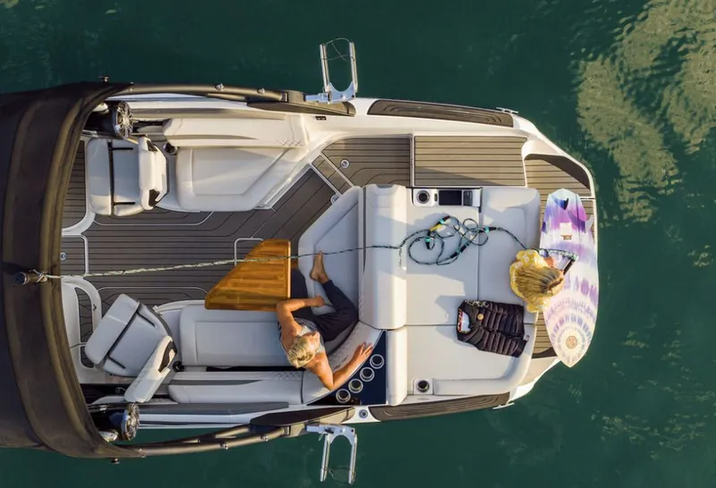 Slide: The Image of Sea Ray SLX 260 Surf 2025 - 15