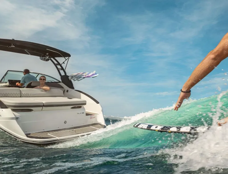 Slide: The Image of Sea Ray SLX 260 Surf 2025 - 24
