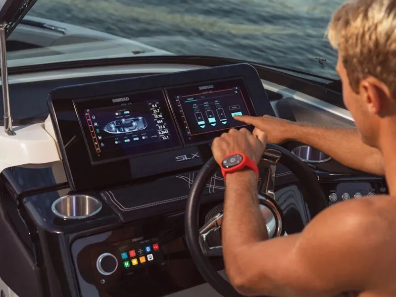 Slide: The Image of Sea Ray SLX 260 Surf 2025 - 7