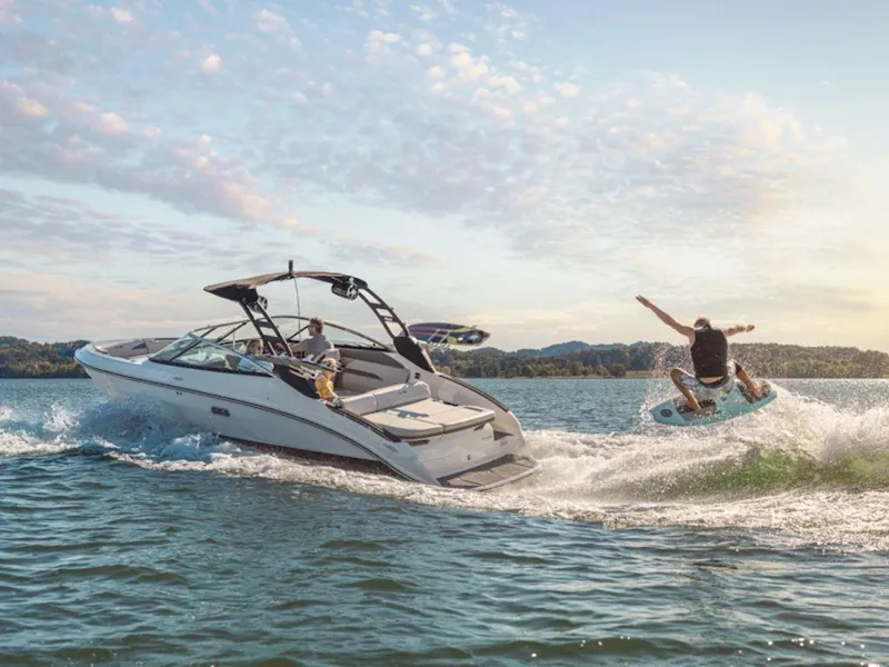 Slide: The Image of Sea Ray SLX 260 Surf 2025 - 9
