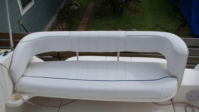 Slide: The Image of Sea Ray Sundancer 1995 - 7