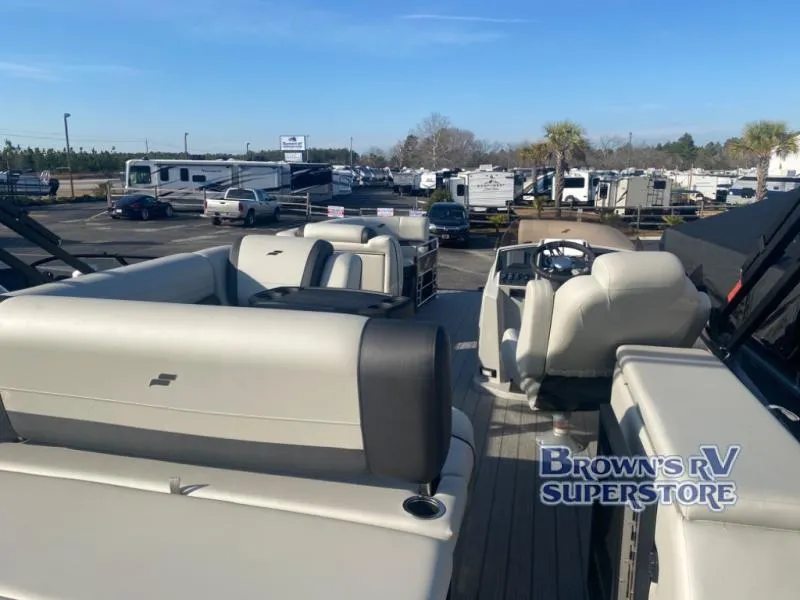 Slide: The Image of Starcraft 3 Q 2023 - 14