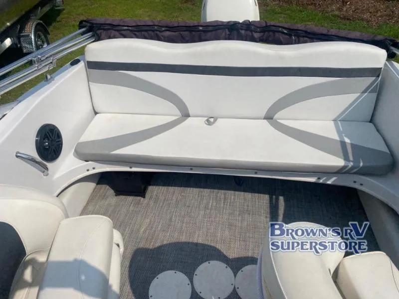 Slide: The Image of Caravelle 17EBo 2019 - 8