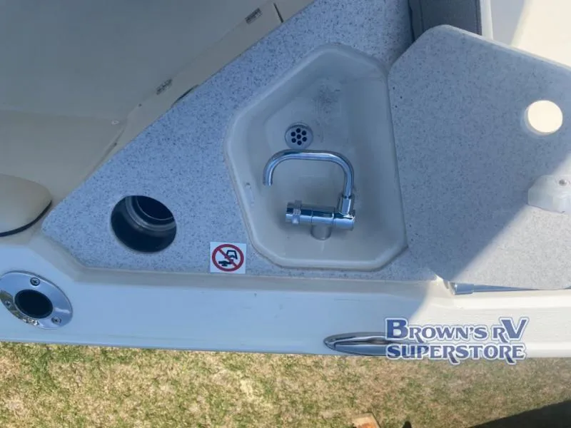 Slide: The Image of Stingray 236 2023 - 12