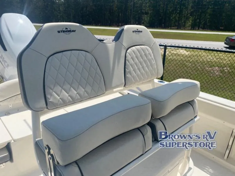 Slide: The Image of Stingray 236 2023 - 16