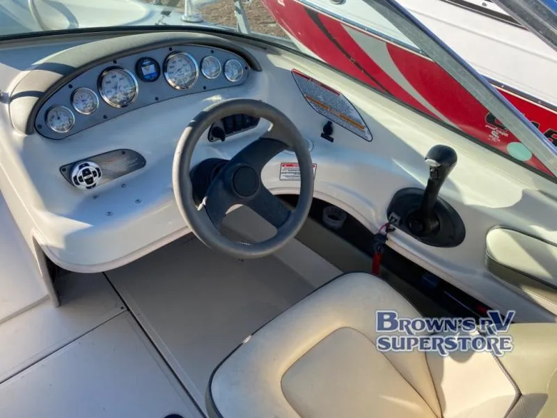 Slide: The Image of Sea Ray 185 2005 - 8