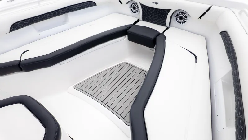 Slide: The Image of Tidewater 272 CC Adventure 2026 - 24